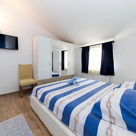 Apartman Lana 比奥格勒·纳·莫鲁 外观 照片
