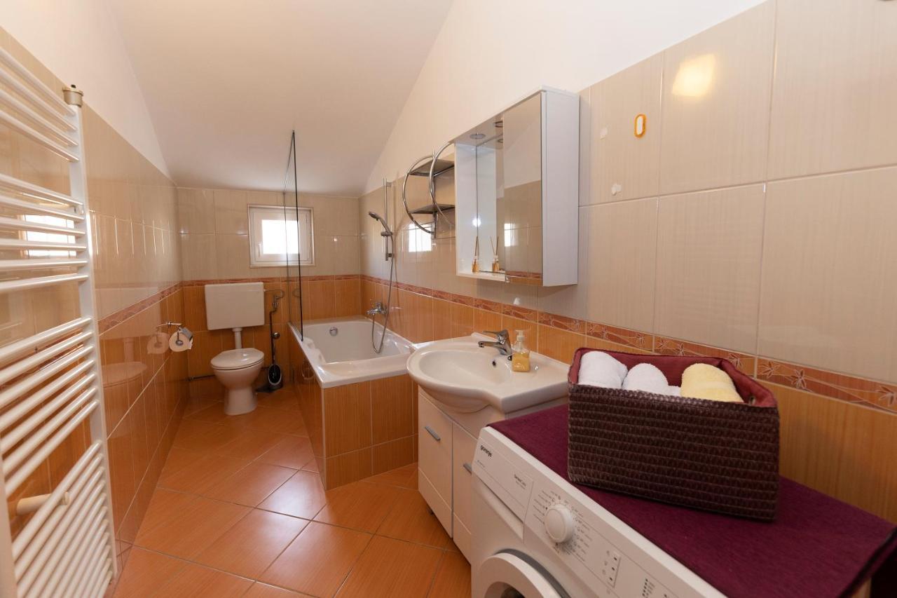 Apartman Lana 比奥格勒·纳·莫鲁 外观 照片