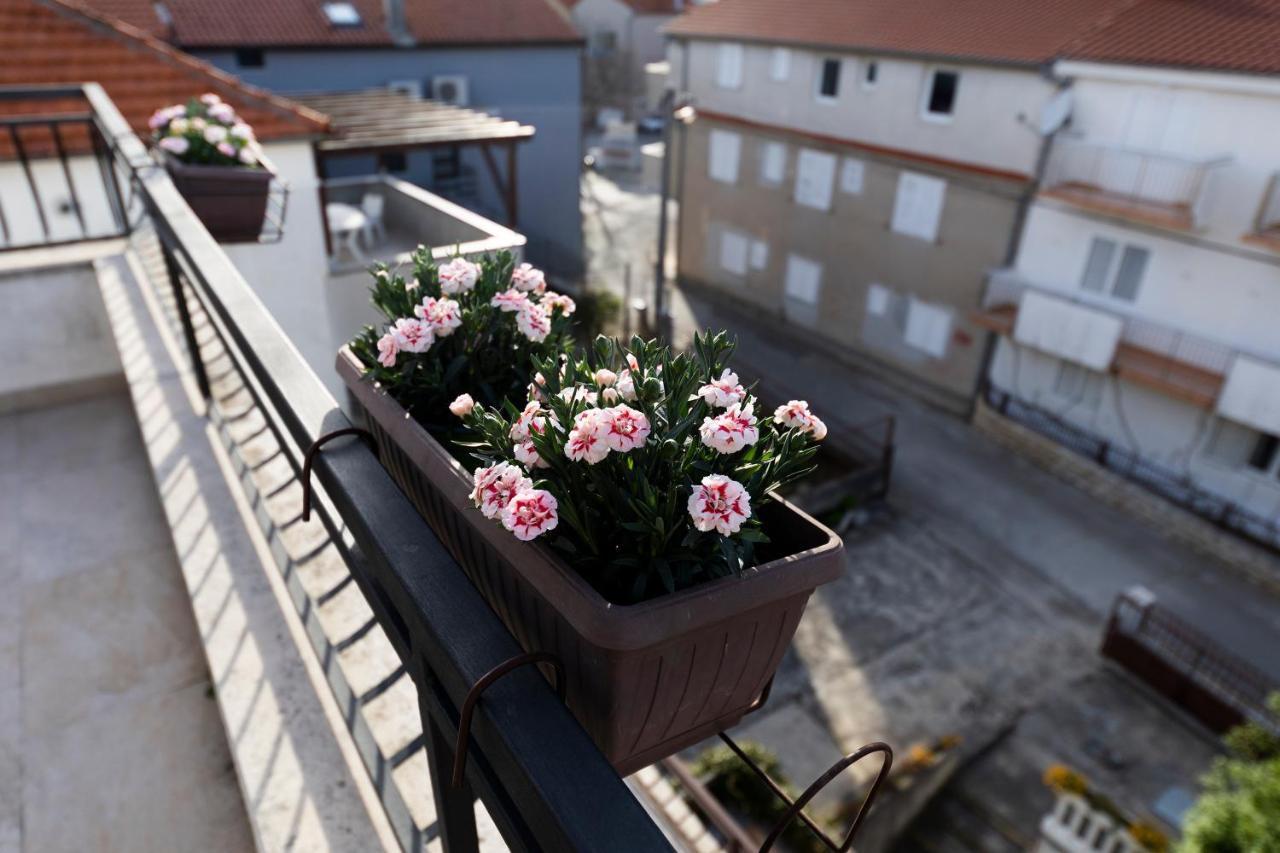 Apartman Lana 比奥格勒·纳·莫鲁 外观 照片