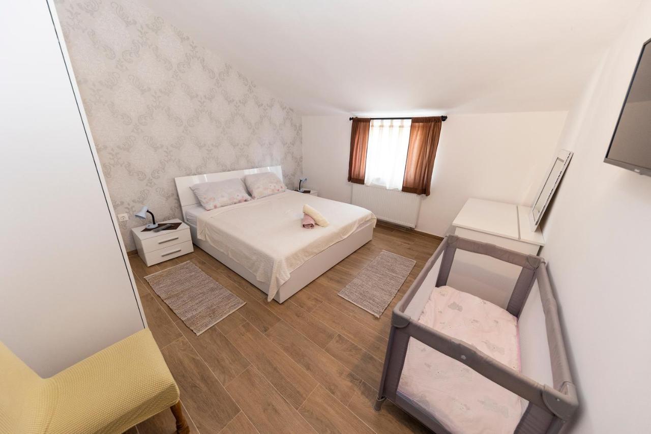 Apartman Lana 比奥格勒·纳·莫鲁 外观 照片